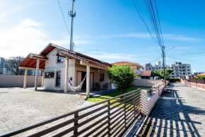 Casa confortável Próx. à Praia dos Ingleses XK0317